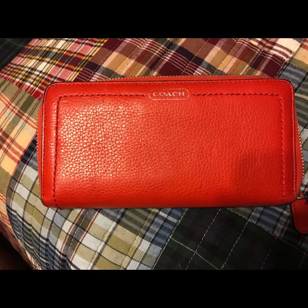 Vintage Coach Accordion Leather Zipper Wallet